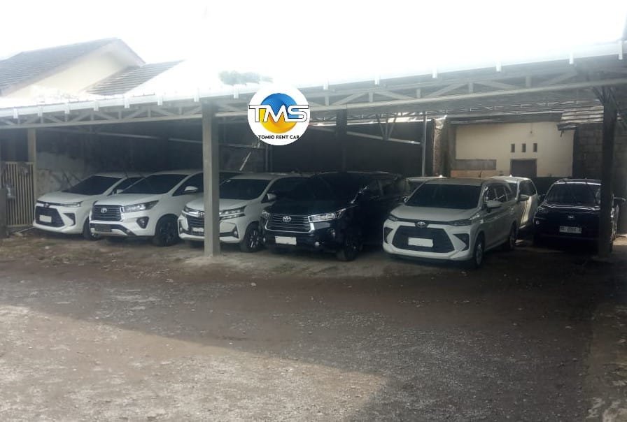 Rental Mobil Lepas Kunci Bandung Solusi Transportasi Praktis dan Profesional. Kami menyediakan layanan rental mobil lepas kunci di Bandung untuk Anda yang membutuhkan kendaraan dengan fleksibilitas tinggi tanpa pengemudi. Dengan armada yang selalu dalam kondisi prima serta proses penyewaan yang mudah dan transparan, layanan kami menjadi pilihan tepat untuk kebutuhan bisnis, perjalanan dinas, maupun wisata pribadi.